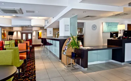 Holiday Inn Express Birmingham - South A45