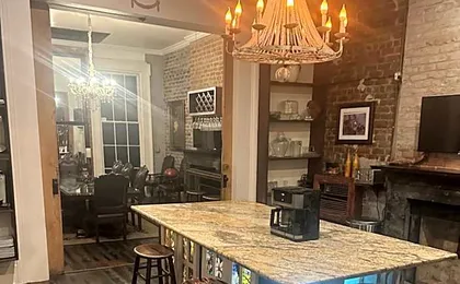 Fleur De Lis Mansion