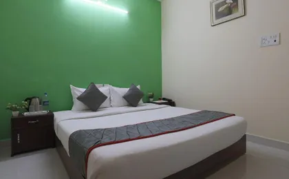 Green Tree Hotel