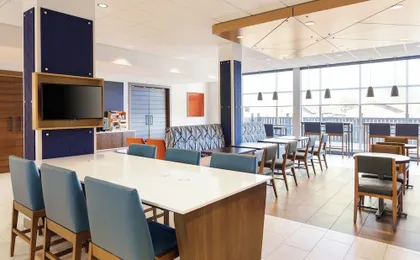 Holiday Inn Express & Suites DFW Airport Southwest - Euless