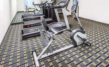 Days Inn by Wyndham Roanoke Near I-81