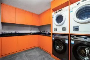 Xiangjiao Fun Hotel (Futian Bonded Area Branch)