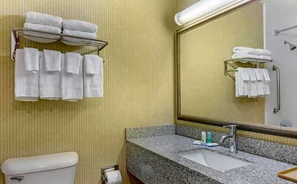 Quality Inn & Suites Oceanside Near Camp Pendleton