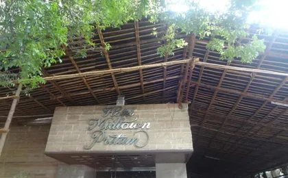 Hotel Midtown Pritam