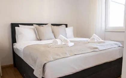 Hugo Apartments