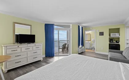 Paradise Oceanfront Resort