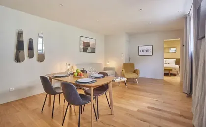 Modern Apartement Center of Paris