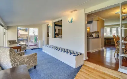 2 Mi to Olde Town! Pet-friendly Haven w/ Sunroom