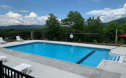 Travelodge by Wyndham Lake George NY