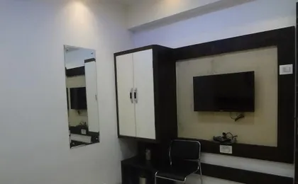 Room Maangta 136 @ Cst