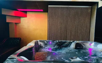 Mieuxqualhotel jacuzzi privatif La retro