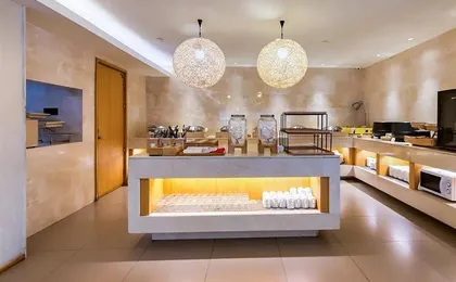 Ji Hotel Hangzhou Wulin Plaza Wenhui Building