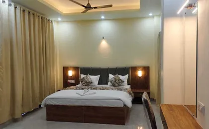 Stay Purvi Ganga