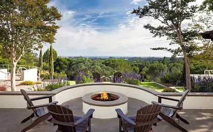 Chaminade Resort & Spa