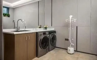 Jinglai Selected Hotel - Shanghai North Xizang Road Metro Station Branch