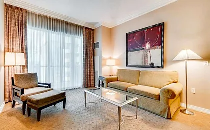 Jet Luxury at The Signature Condo Hotel