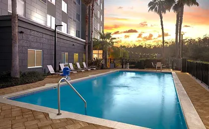 Courtyard by Marriott Orlando South/Grande Lakes Area
