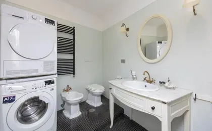 Rental in Rome Pyramid View Apartment
