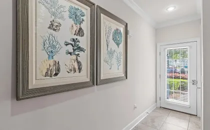 Driftwood Townhomes #3- Liv Salty