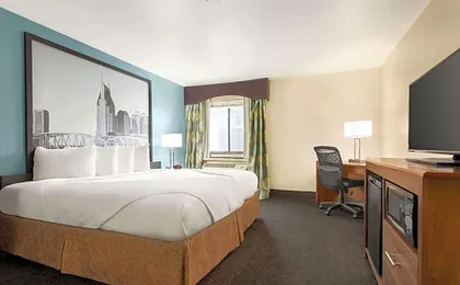 Luxe Hotel Nashville Airport