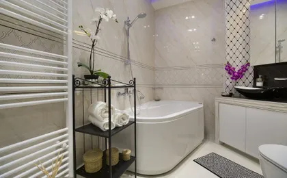 Central Station Art Apartment