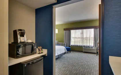 Holiday Inn Express & Suites Findlay North