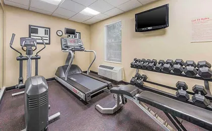 Birch Hills Suites - Blue Ash
