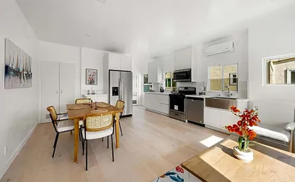 Pacific Coast Suites - Oceanfront Living