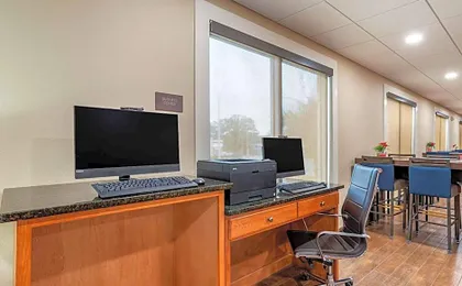 Comfort Suites Niceville Near Eglin Air Force Base