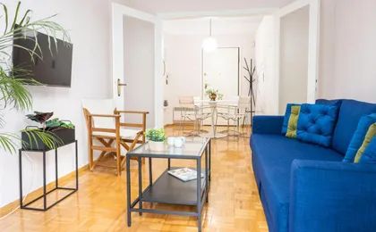 F & B Collection - Flat for 4