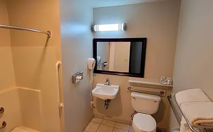 Quality Inn & Suites Fresno Northwest