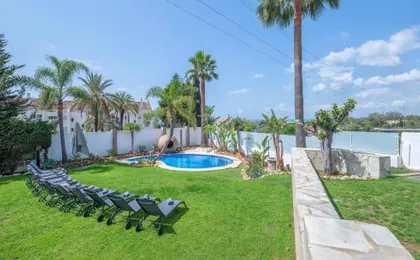 Modern villa close to Fontanilla Beach