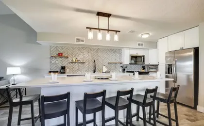 Prime Spot Near Dtwn! Modern Anastasia Island Home