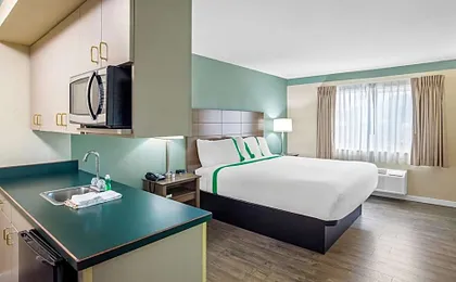 GuestHouse Inn and Suites Kelso Longview