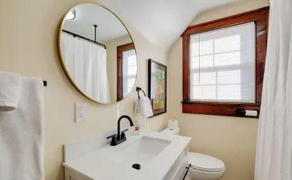 Walk to Main St & Campus! Dtwn Radford Home