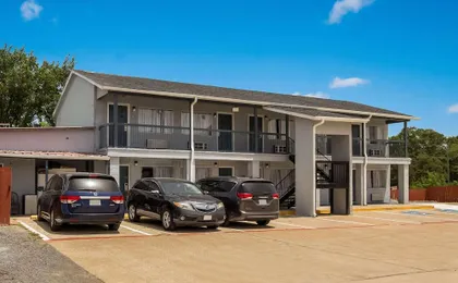 Quality Inn Madisonville