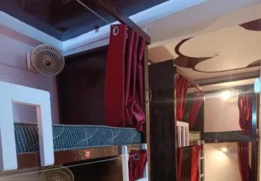 Frazyone Hostel