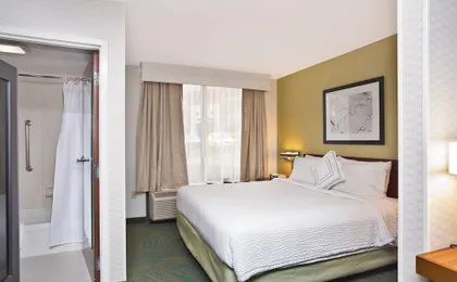 Springhill Suites by Marriott Warrenville