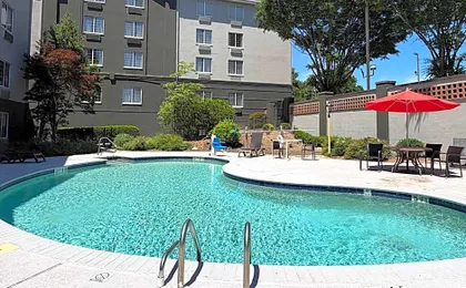 La Quinta Inn & Suites by Wyndham Birmingham Homewood