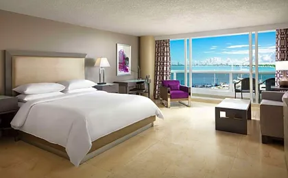 DoubleTree By Hilton Grand Hotel Biscayne Bay