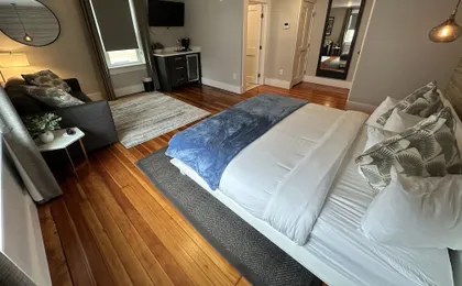 Very Cool 1 Bed/1 Bath In Downtown Pelham St - Unit 7 1 Bedroom Home
