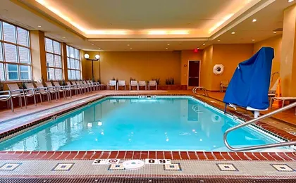 Hotel Topeka at City Center