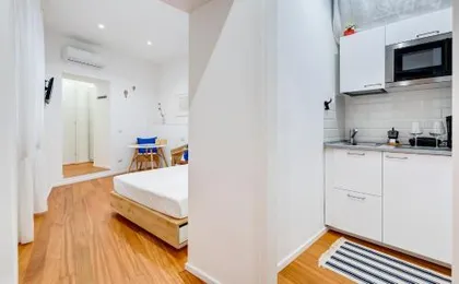 Lovely and modern nest near the Colosseum