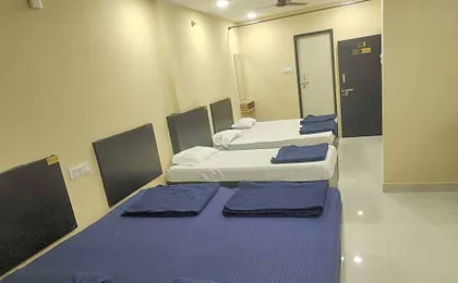 Holiday Star Inn