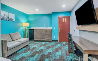 Clarion Pointe Wake Forest - Raleigh North