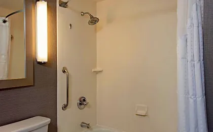Holiday Inn Express Hotel & Suites Fisherman's Wharf By IHG