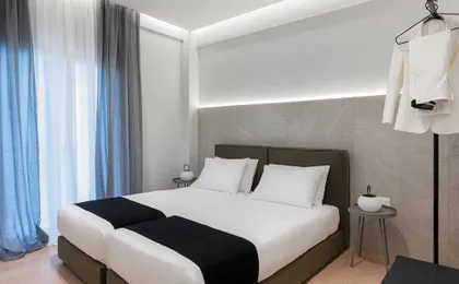 Acropolis White Key Residence