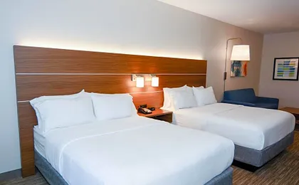 Holiday Inn Express Hotel & Suites New Boston By IHG