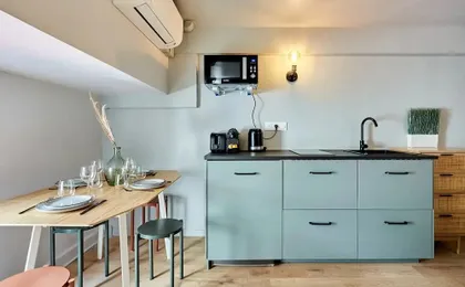 Charming Studio Center of Paris With AC