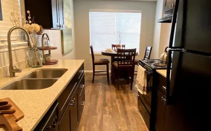 Evie's Campus-close 2 bedroom luxury